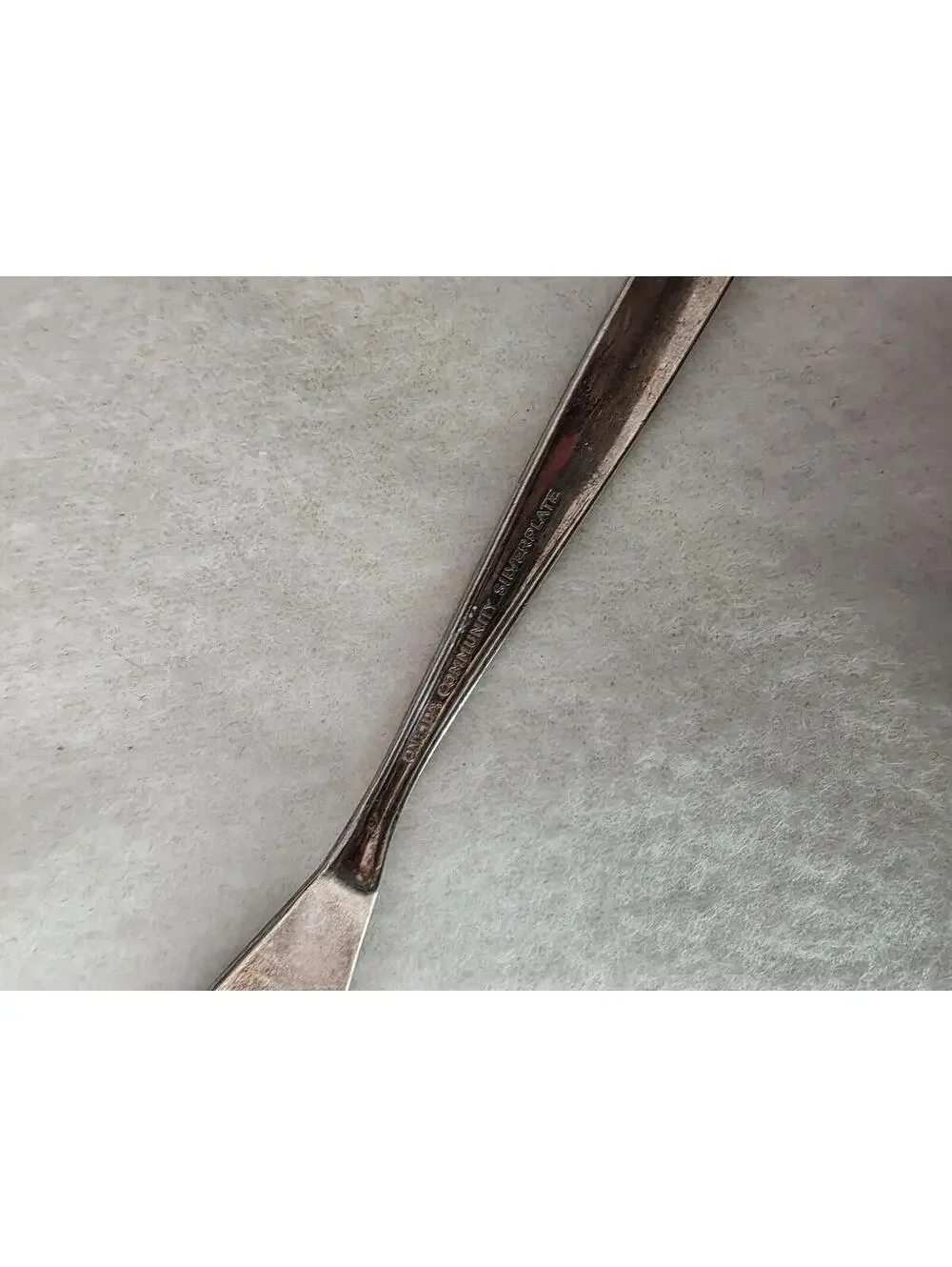 Oneida Gentle Rose Silverplate Master Butter Knife Floral Serving Piece